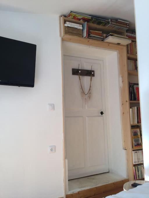 Studio Close Fourviere Very Quiet & Small Terrace Apartment Lyon Exterior photo