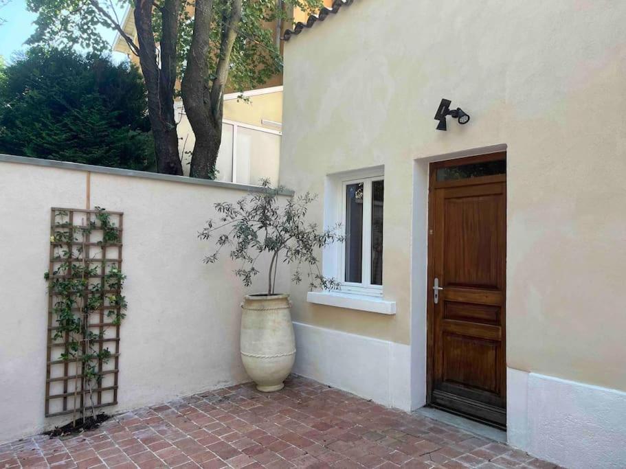 Studio Close Fourviere Very Quiet & Small Terrace Apartment Lyon Exterior photo